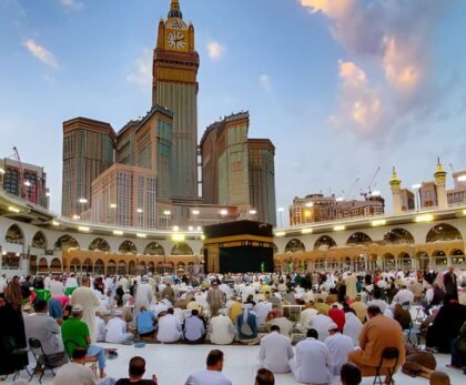 compare Umrah travel offers